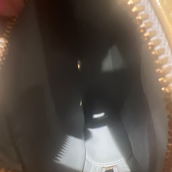 Louis Vuitton Shoulder bag/Crossbody Wooster pale Yellow Vernis - Picture 8 of 11